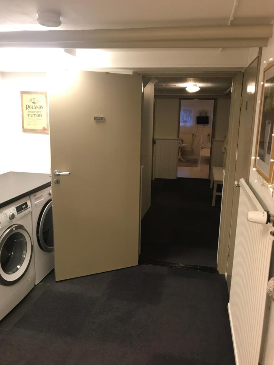 Room With Pentry, Separate Entrance, No Cardpayment Granna Luaran gambar